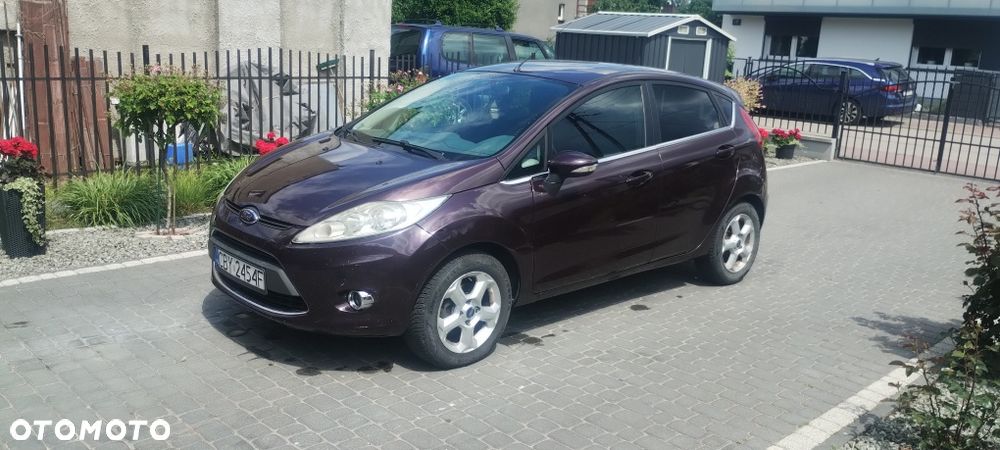 Ford Fiesta - 2