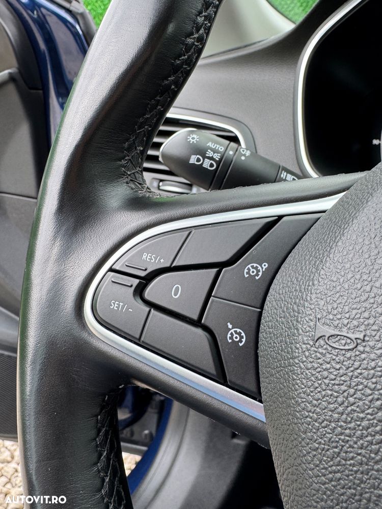 Renault Megane TCe 130 Expression - 16