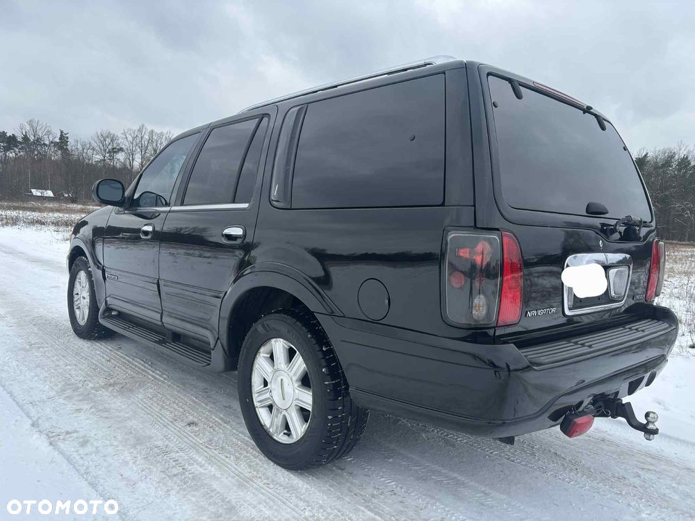 Lincoln Navigator - 5