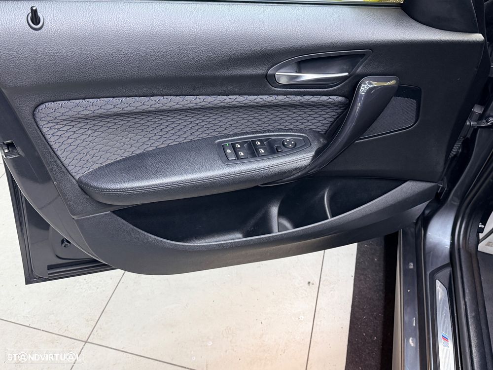 BMW 118 d Pack M - 16