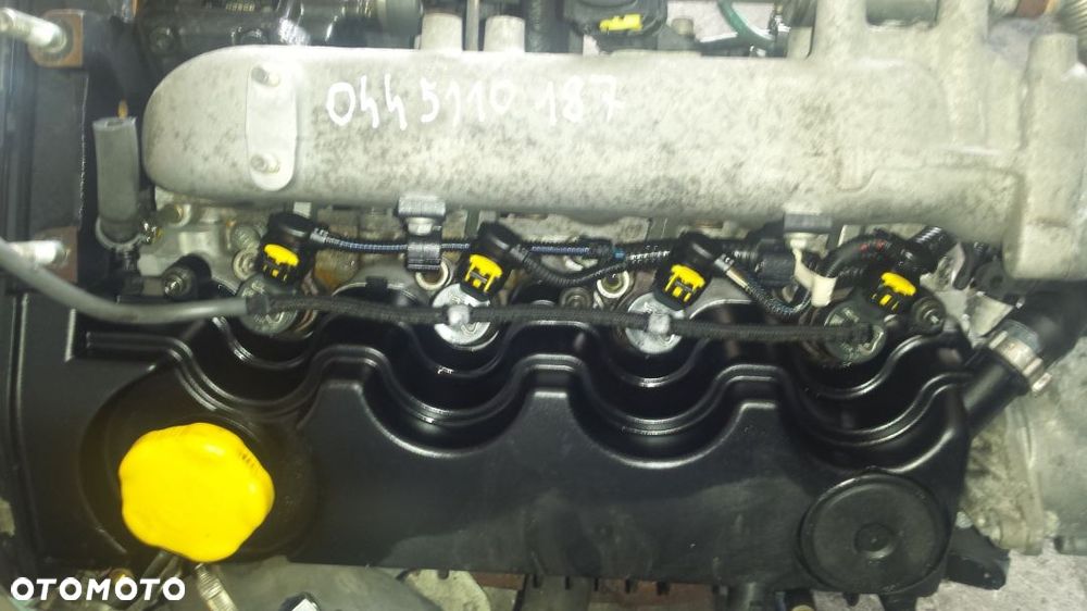 Wtrysk wtryskiwacz fiat 1.9 MultiJet 0445110187 - 1