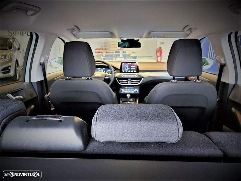 Ford Focus SW 1.0 EcoBoost Active - 6