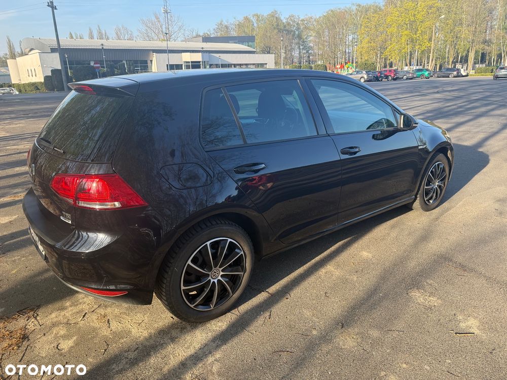 Volkswagen Golf 1.2 TSI BMT Comfortline - 4