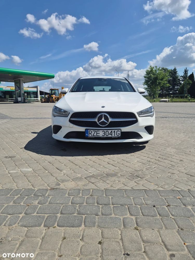 Mercedes-Benz CLA 180 d 8G-DCT - 2