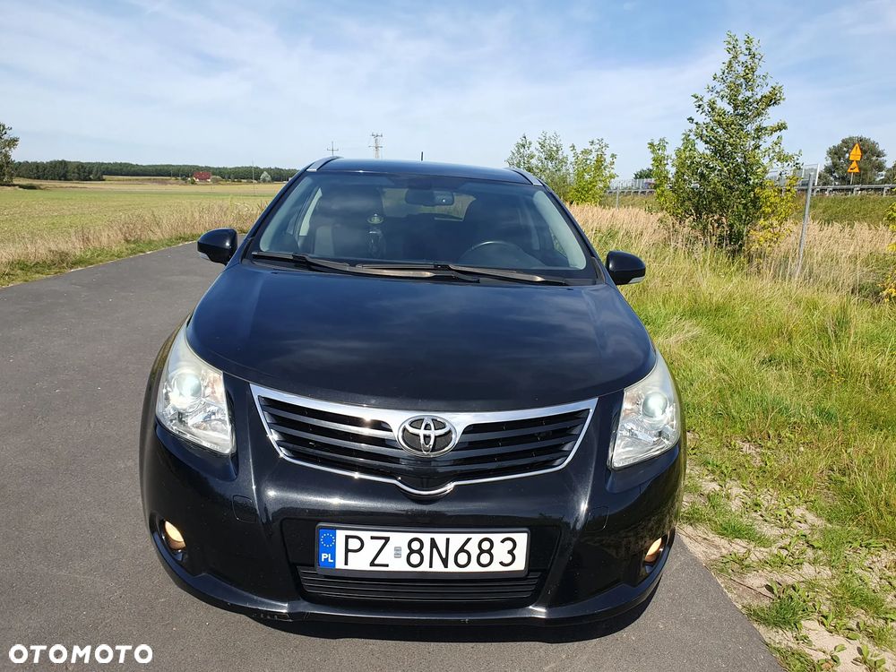 Toyota Avensis 1.8 Sol plus NAVI - 1