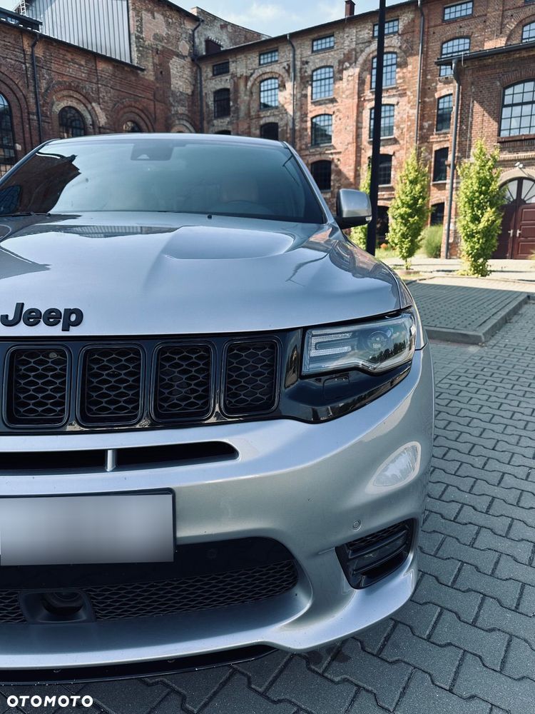 Jeep Grand Cherokee SRT Night - 3
