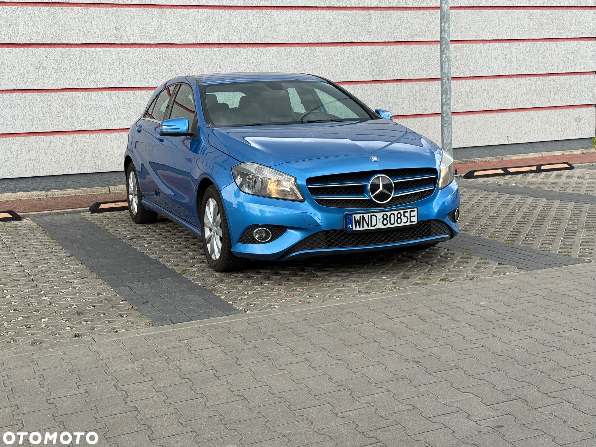 Mercedes-Benz Klasa A 180 (BlueEFFICIENCY) AMG Sport - 4