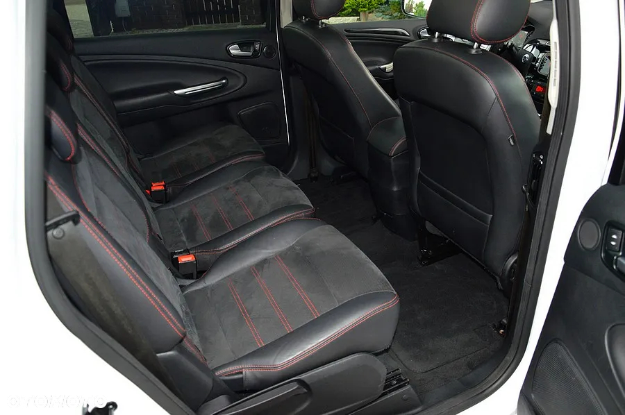 Ford S-Max - 25