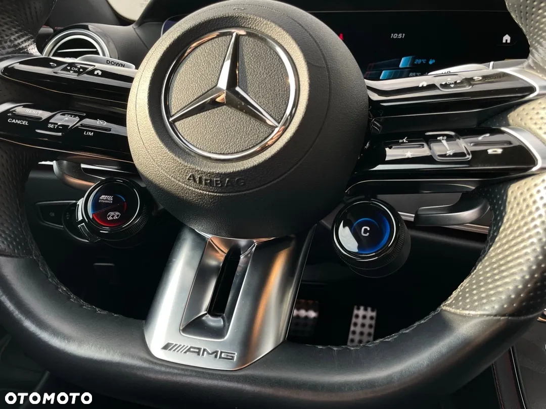 Mercedes-Benz Klasa E AMG 53 4-Matic+ - 33