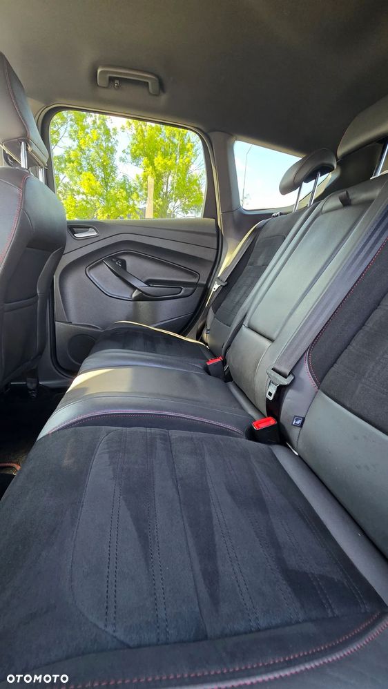 Ford Kuga 2.0 TDCi AWD ST-Line - 23