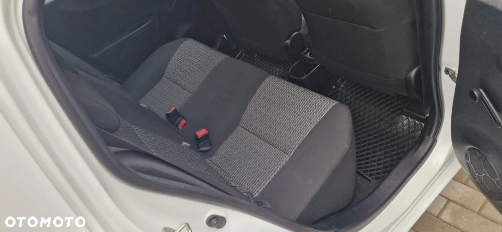 Toyota Yaris 1.0 Active - 6