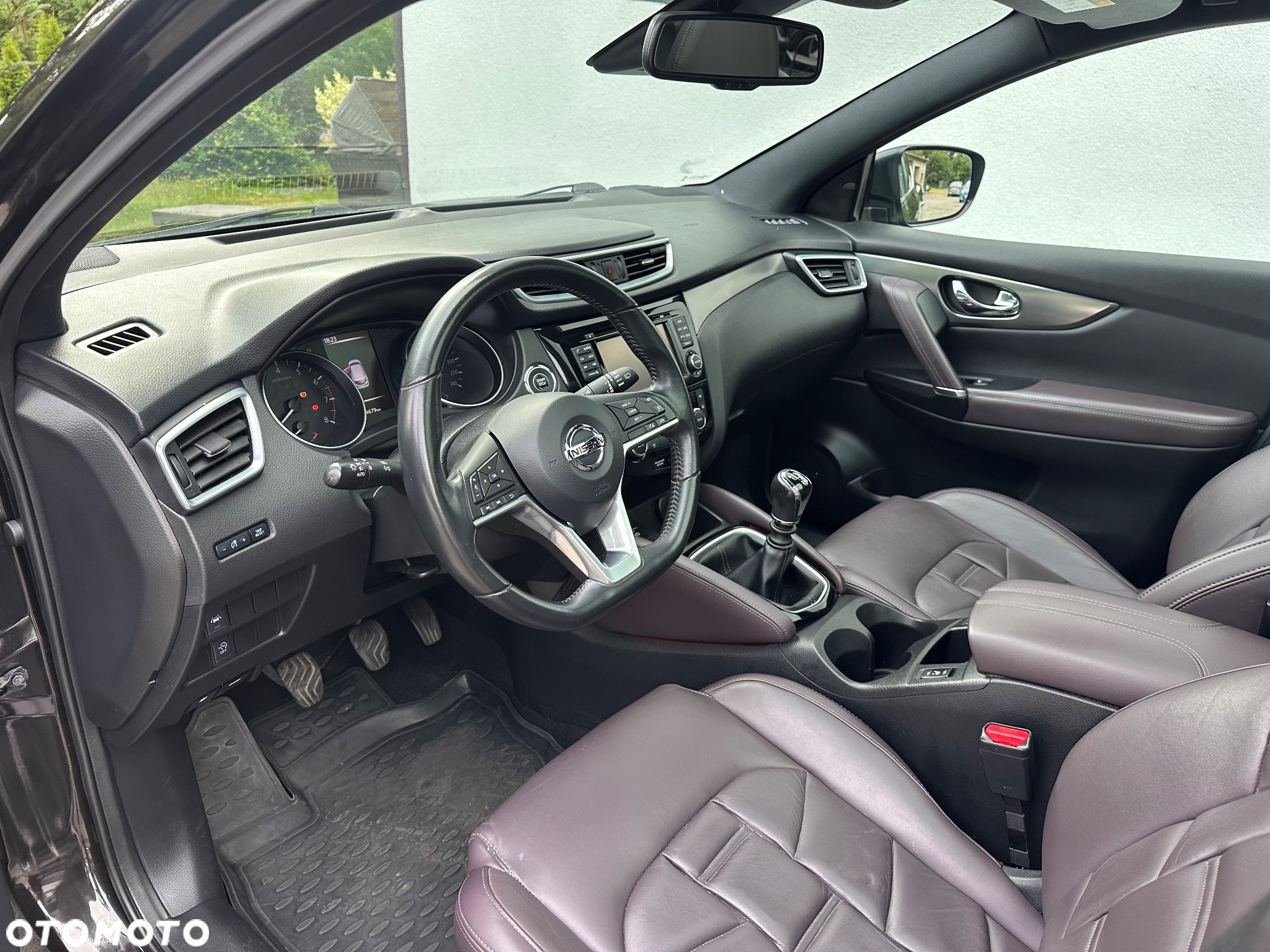 Nissan Qashqai 1.6 DIG-T Tekna+ - 23