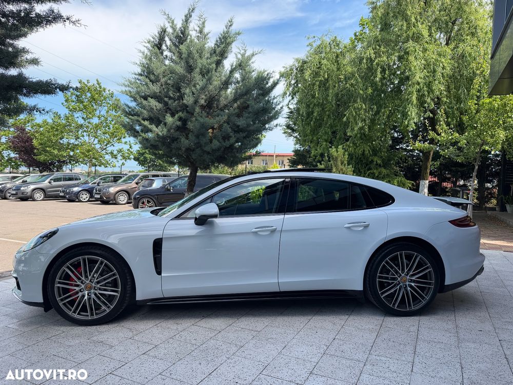 Porsche Panamera 4S Executive - 27