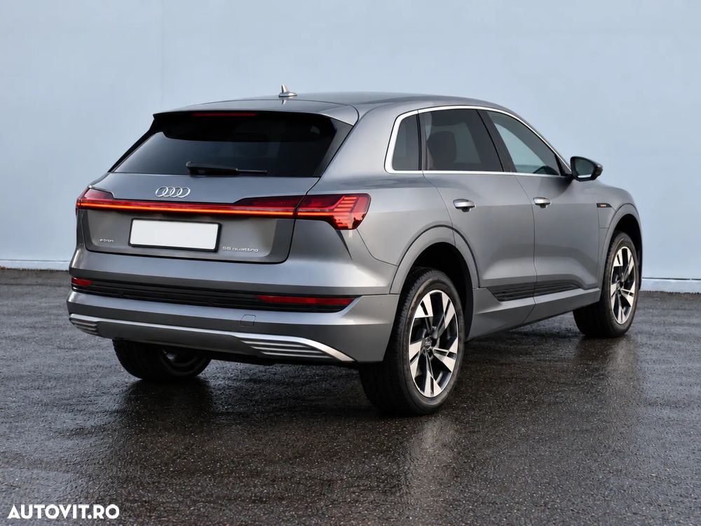Audi e-tron 55 quattro Advanced - 4