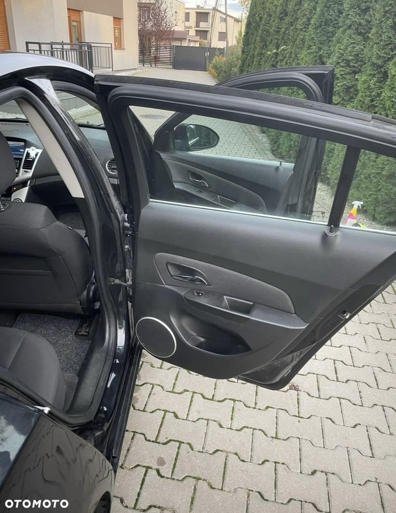 Chevrolet Cruze - 9