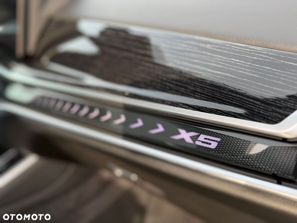 BMW X5 xDrive40d - 37