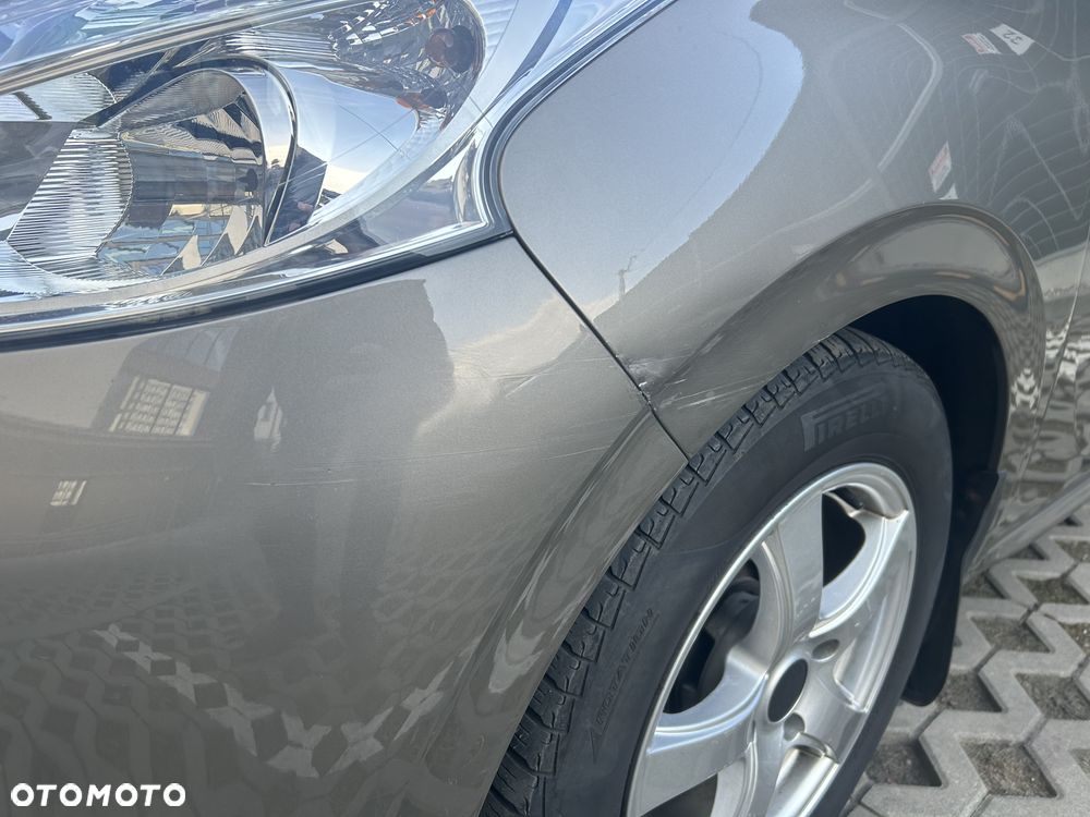 Peugeot 208 - 6