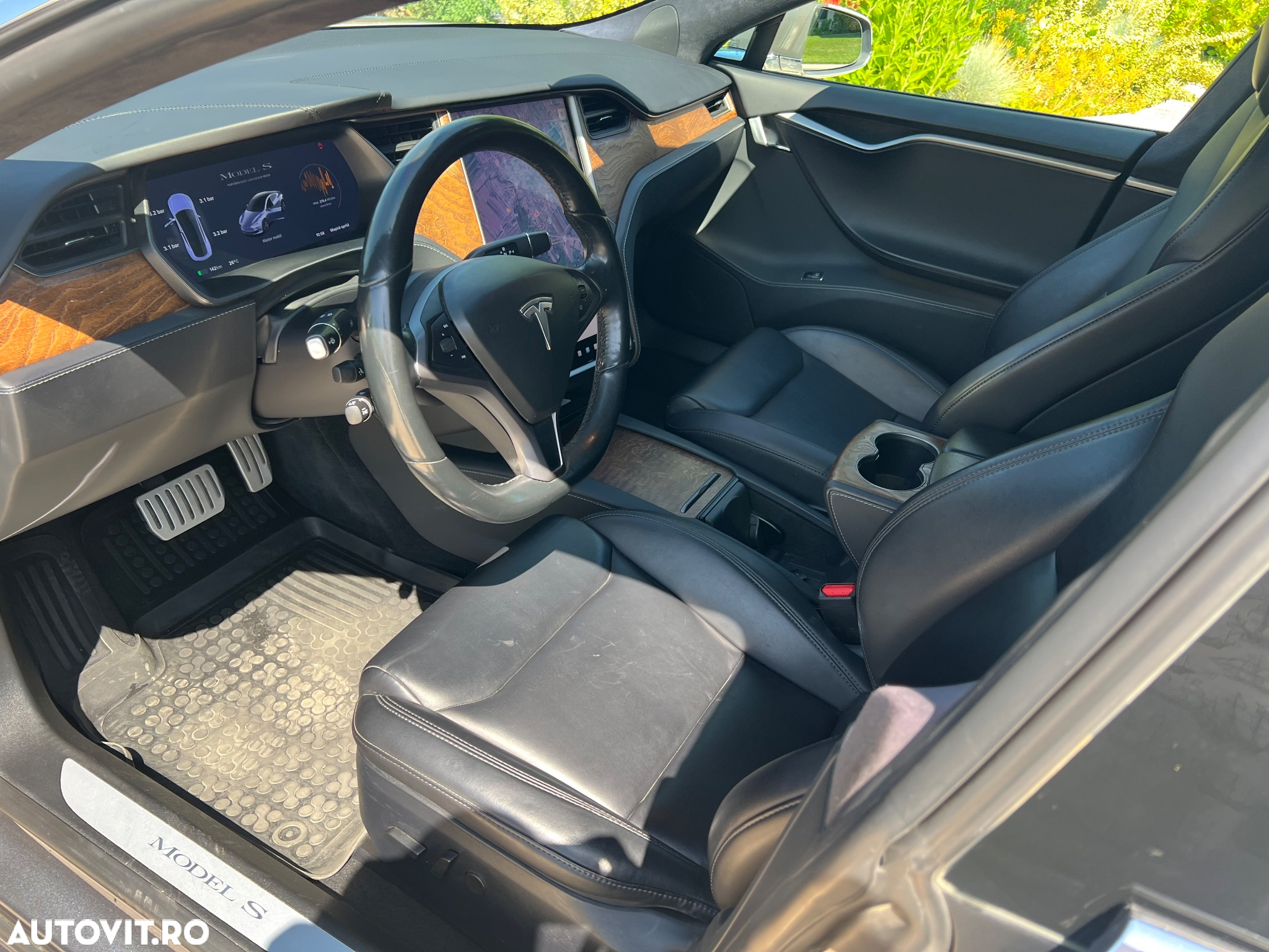 Tesla Model S Performance - 7