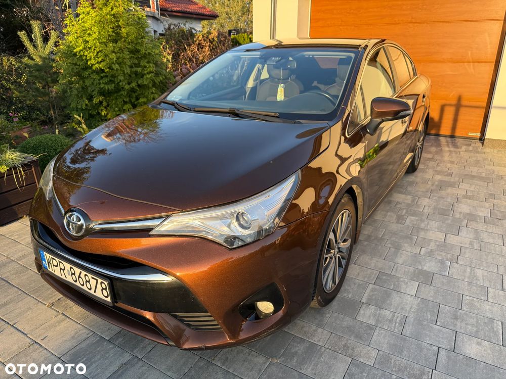 Toyota Avensis 1.8 Premium - 2