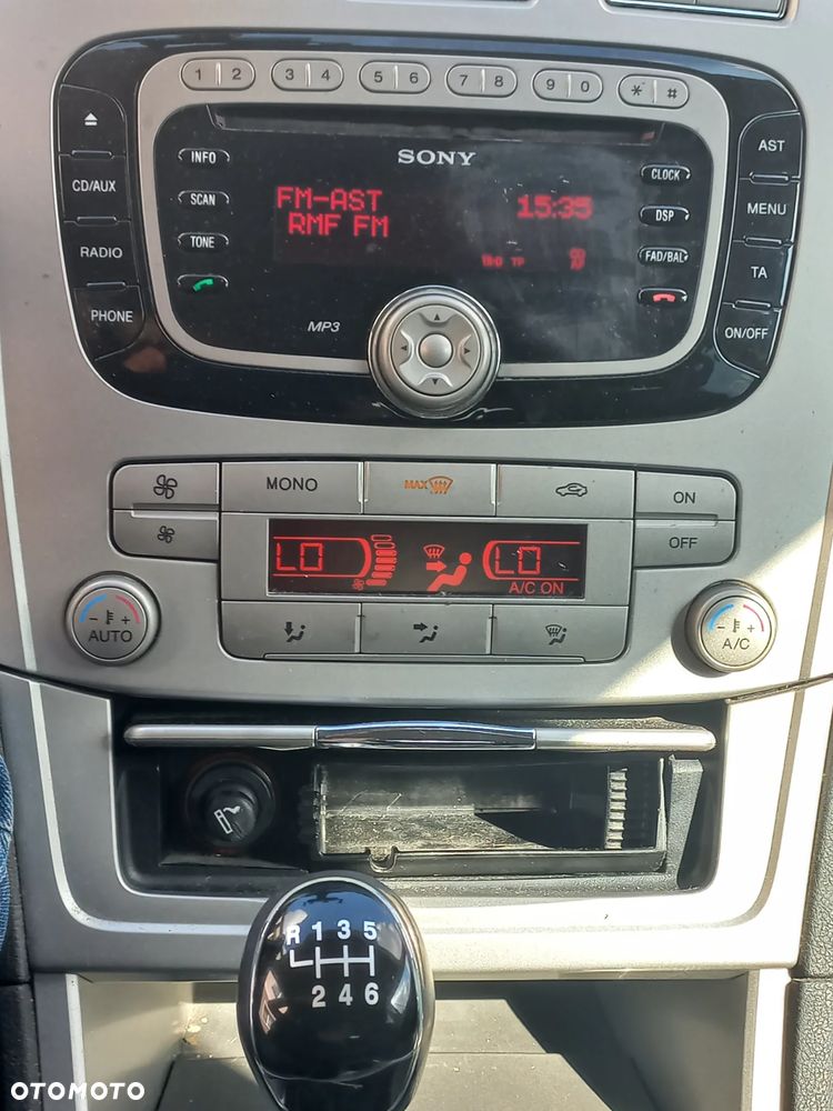 Ford Mondeo 2.0 TDCi Ambiente - 10