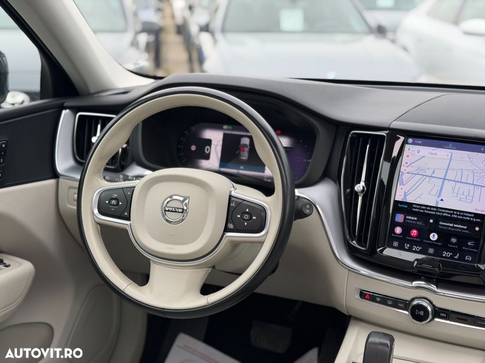 VOLVO XC60 2021 — imagine 17