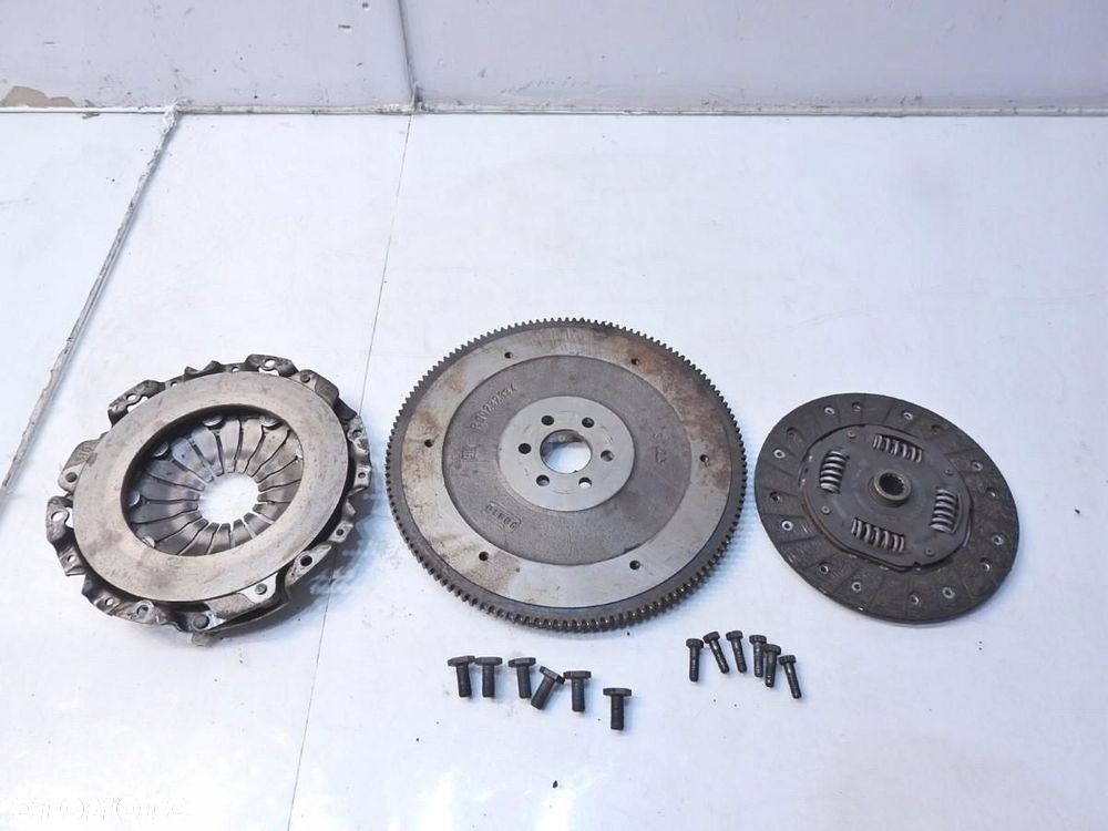 SPRZĘGŁO KOMPLETNE OPEL CORSA D 1.2 16V 55568083 - 5