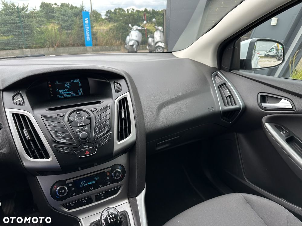 Ford Focus - 25
