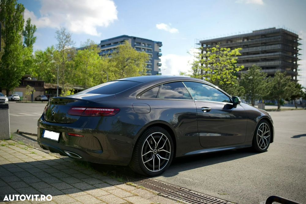 Mercedes-Benz E - 4