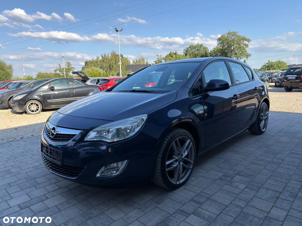 Opel Astra 1.4 T Cosmo - 18