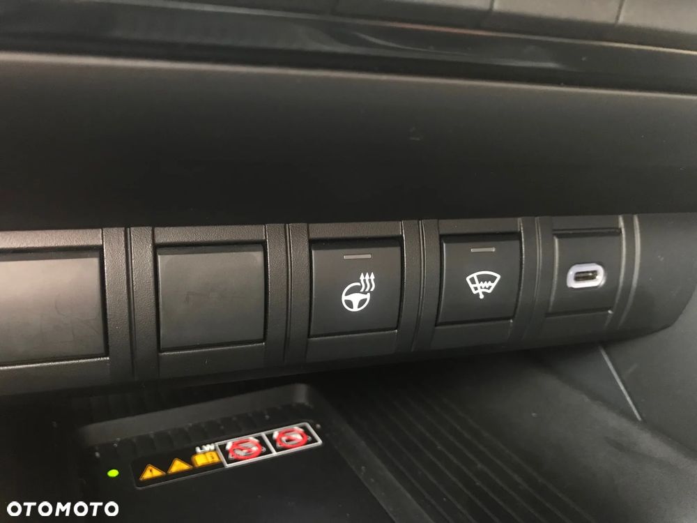 Toyota C-HR 1.8 Hybrid Executive - 28