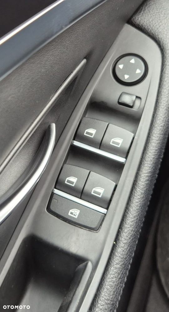 BMW Seria 5 525d - 19