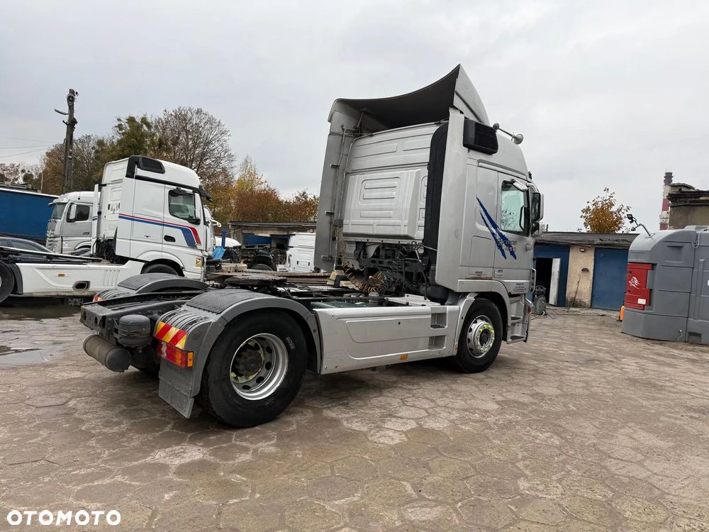 Mercedes-Benz Actros - 3