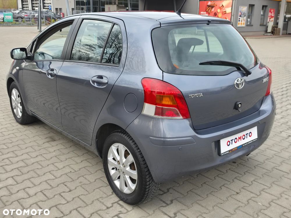 Toyota Yaris 1.33 Sol - 4