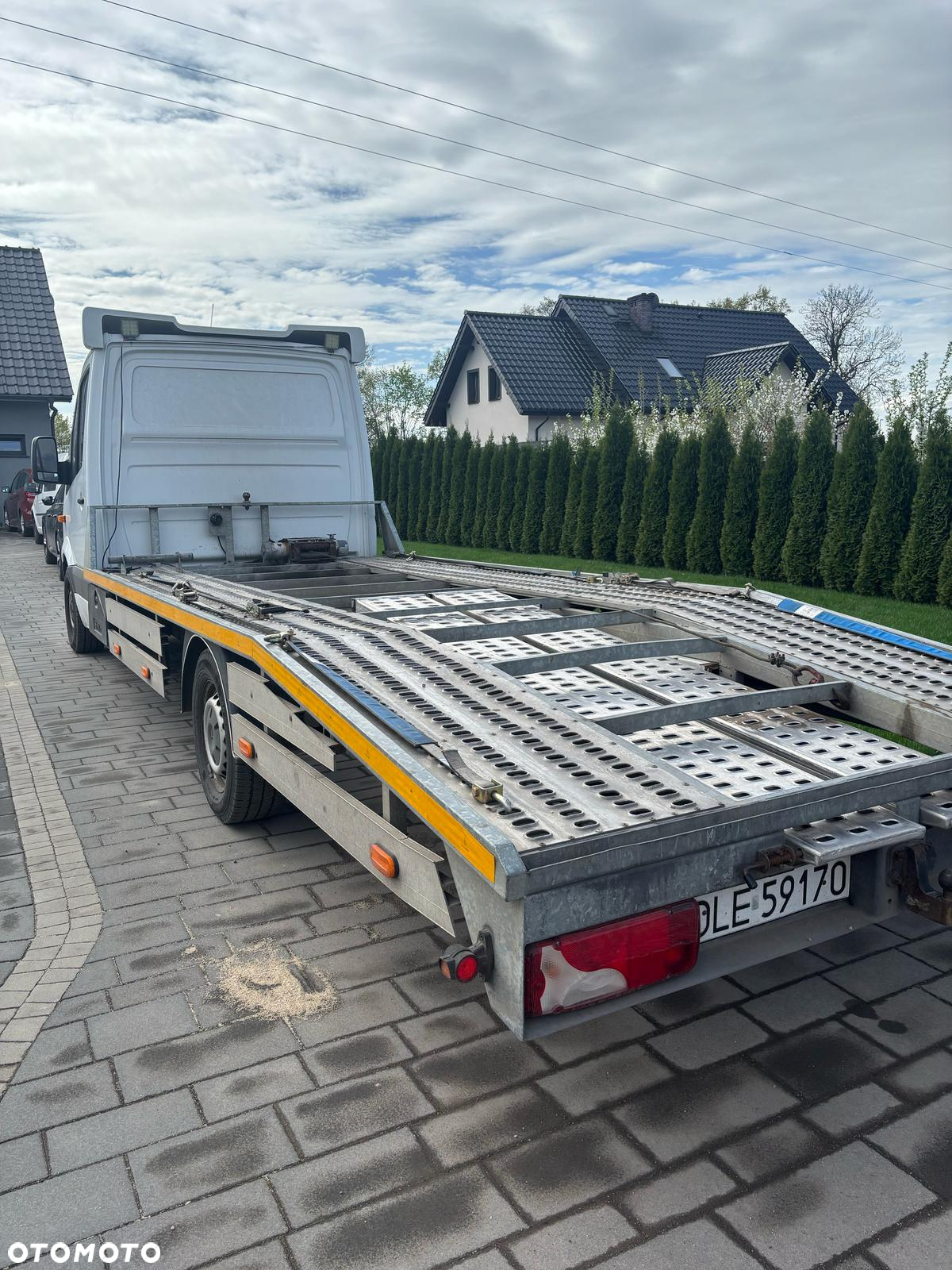 Mercedes-Benz Sprinter - 4