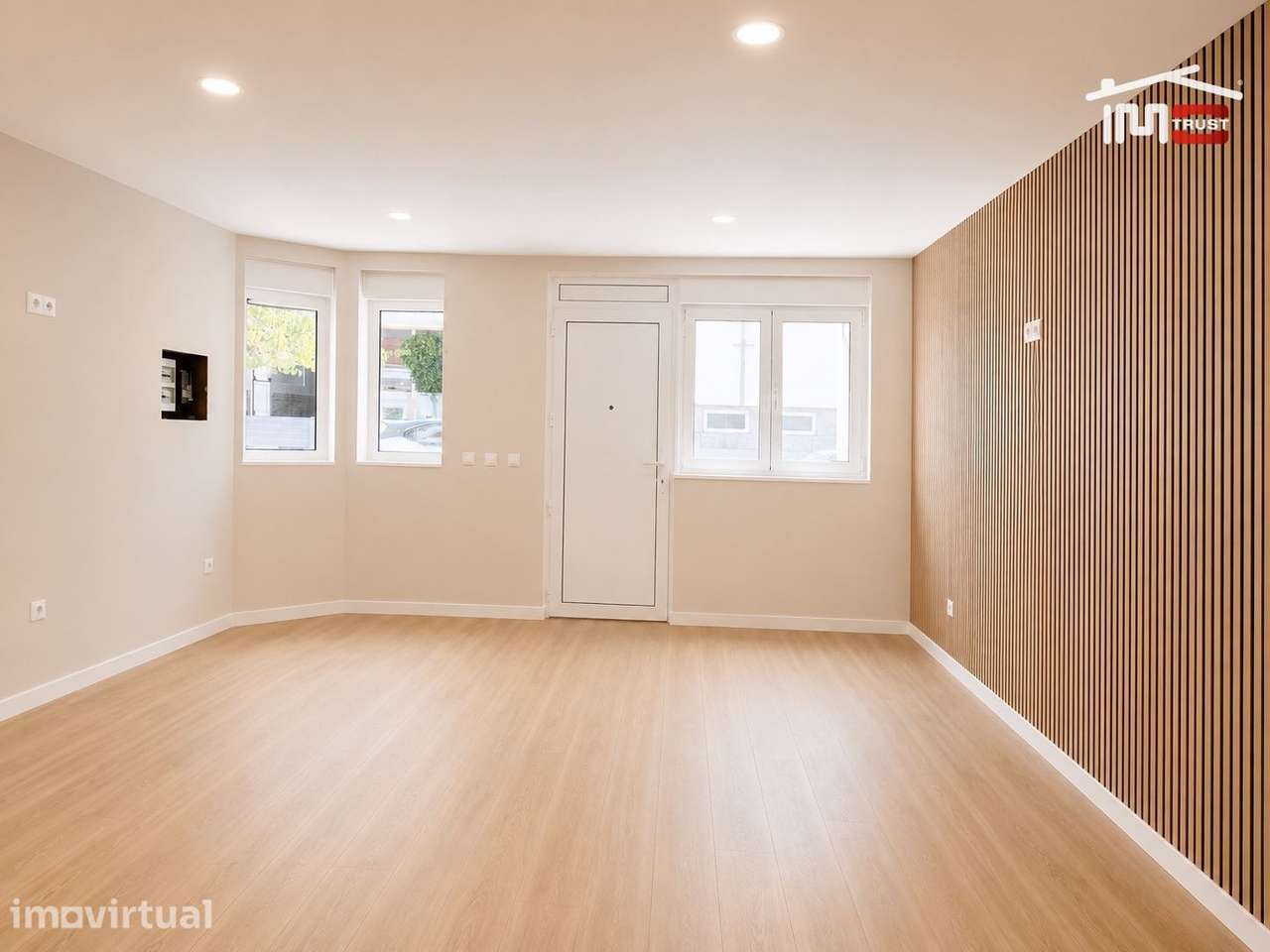 Apartamento T1 Totalmente Remodelado - Coz. Equipada, 1 Suite, 2 WC... - Grande imagem: 2/29