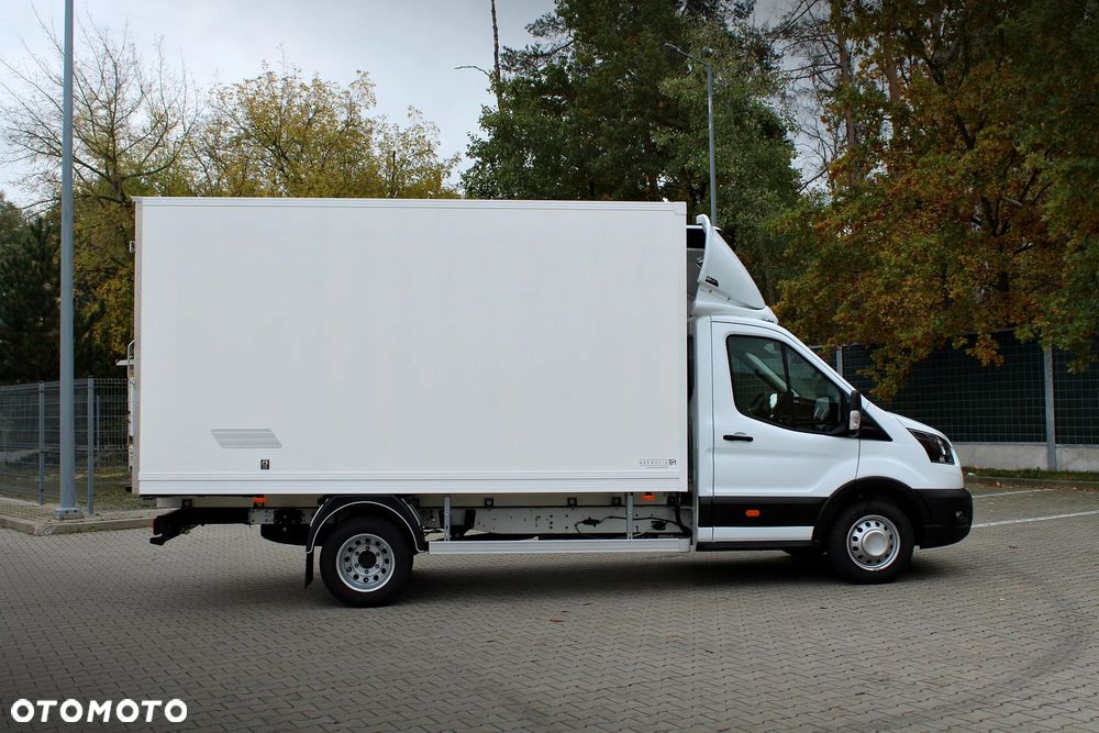 Ford Transit bliźniak kontener 8 euro palet chłodnia do -10'C - 11