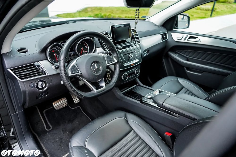 Mercedes-Benz GLE - 14