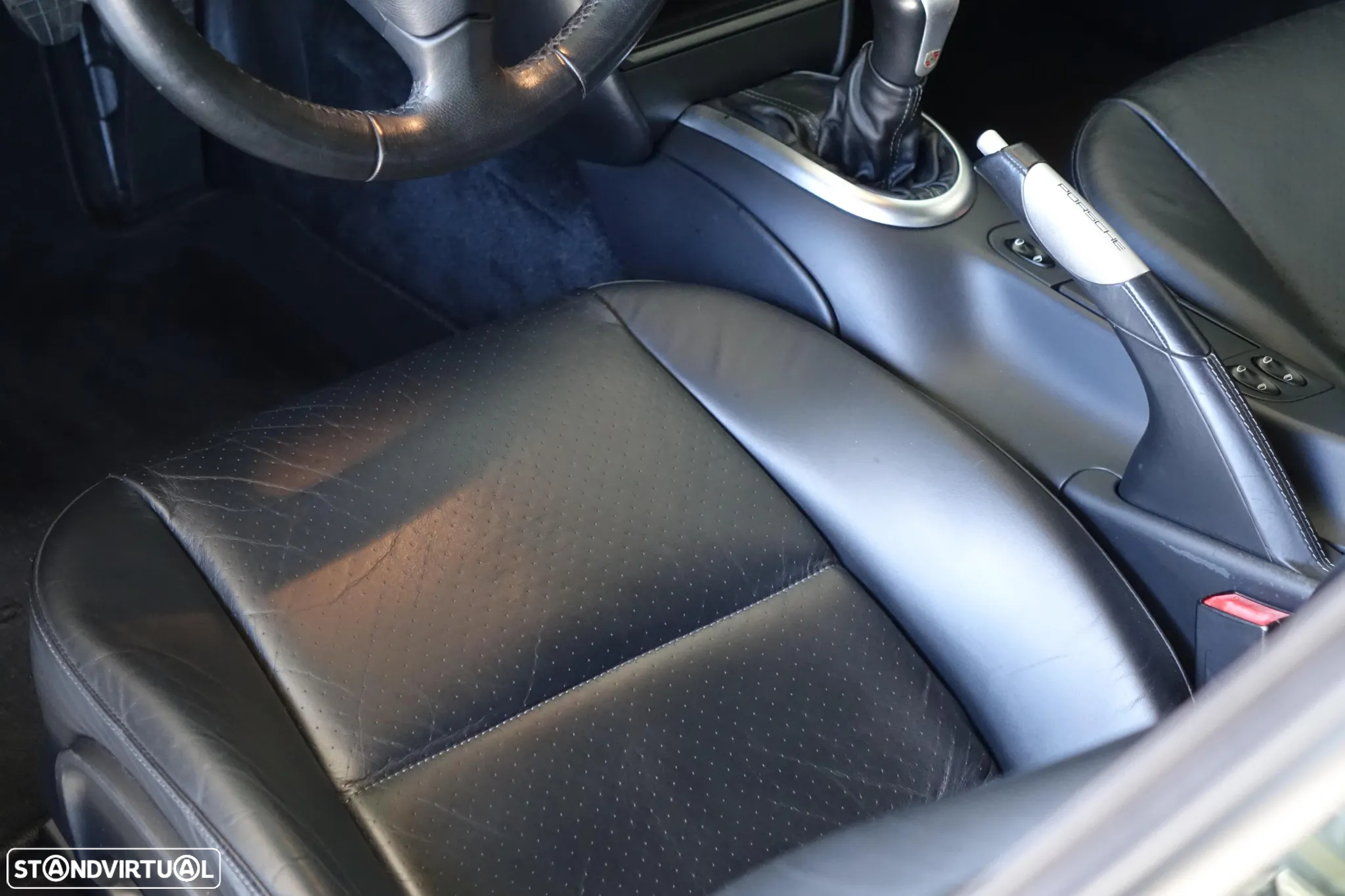 Porsche 911 (996) Carrera 4 S - 25