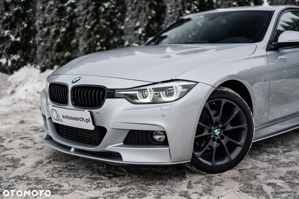 BMW Seria 3 320d xDrive M Sport Shadow sport - 32