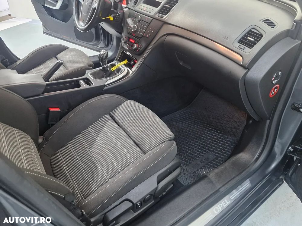 Opel Insignia 2.0 CDTI Edition - 10