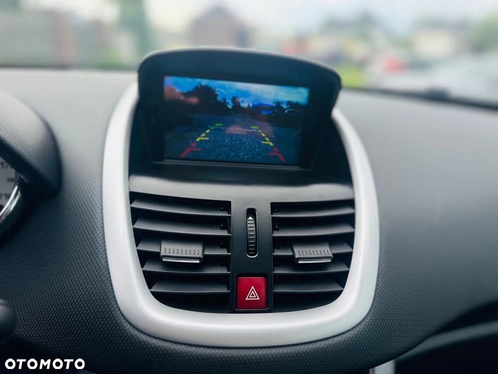 Peugeot 207 1.6 Premium - 22