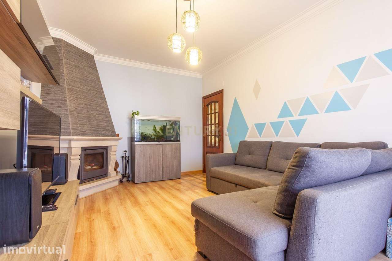 Brejos de Azeitão/ Brejoeira - Apartamento de 4 assoalhadas com varand - Grande imagem: 2/20