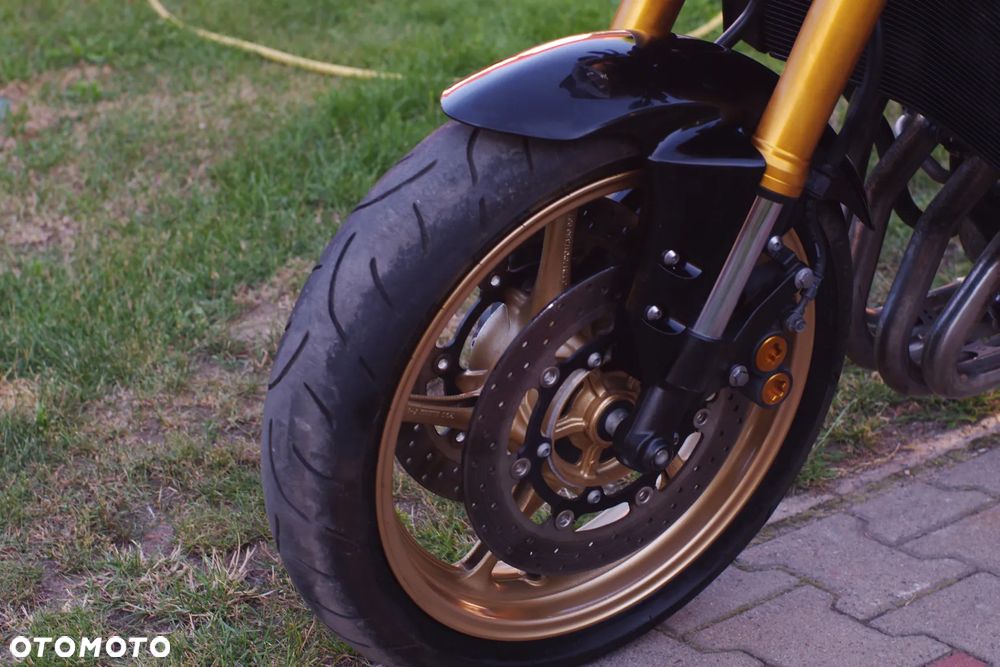 Yamaha XTZ - 21