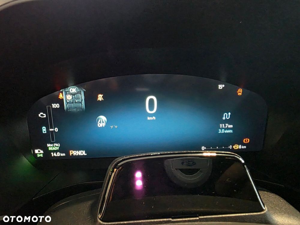 Ford Kuga - 24