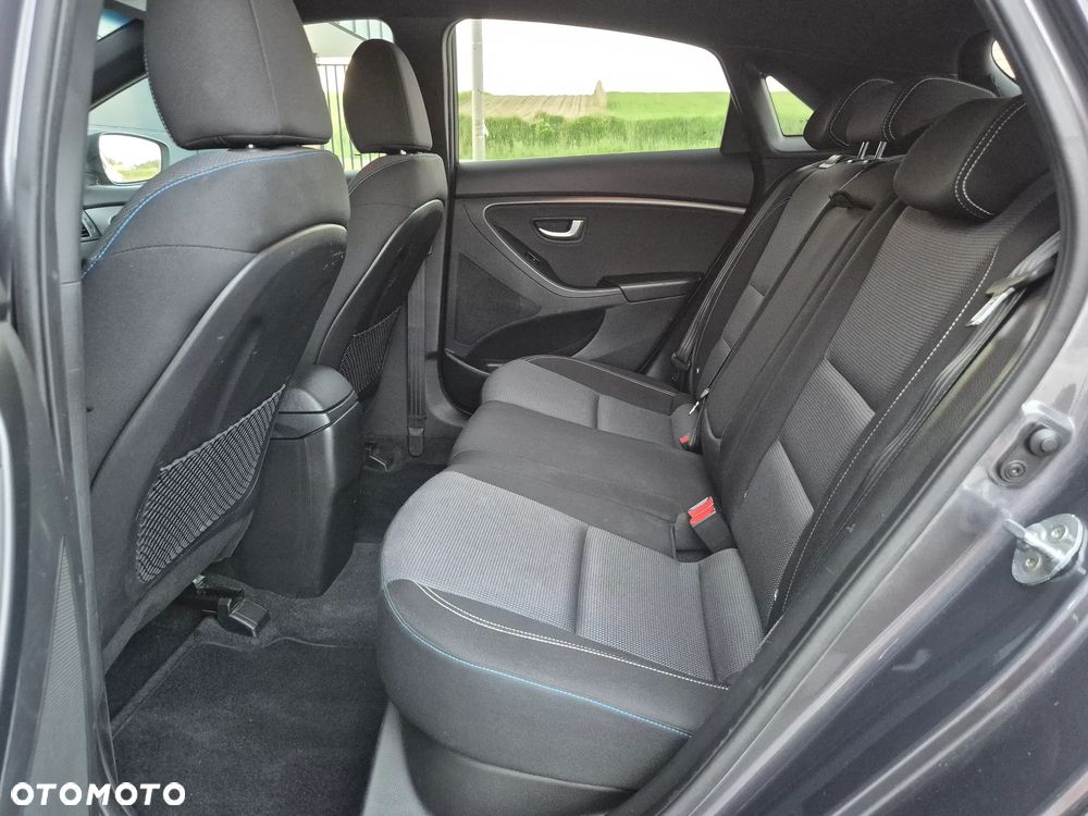 Hyundai i30 1.6 GDI Premium - 9