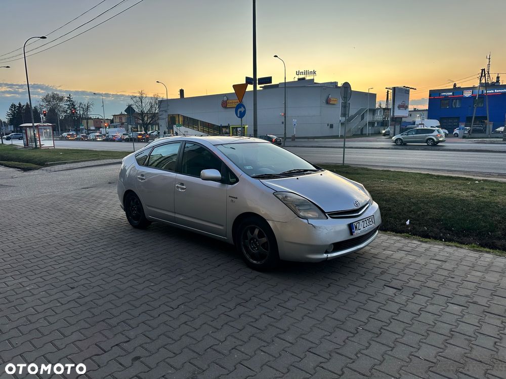 Toyota Prius - 1