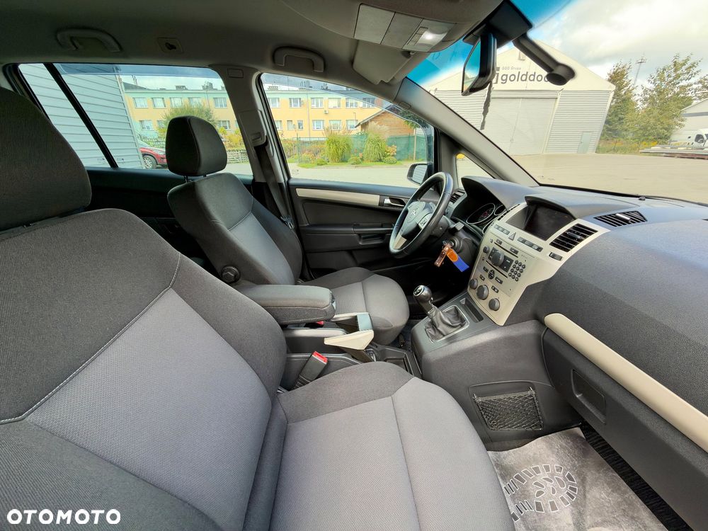 Opel Zafira 1.6 Innovation - 10