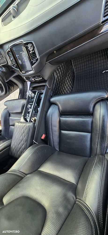Volvo XC 90 - 16