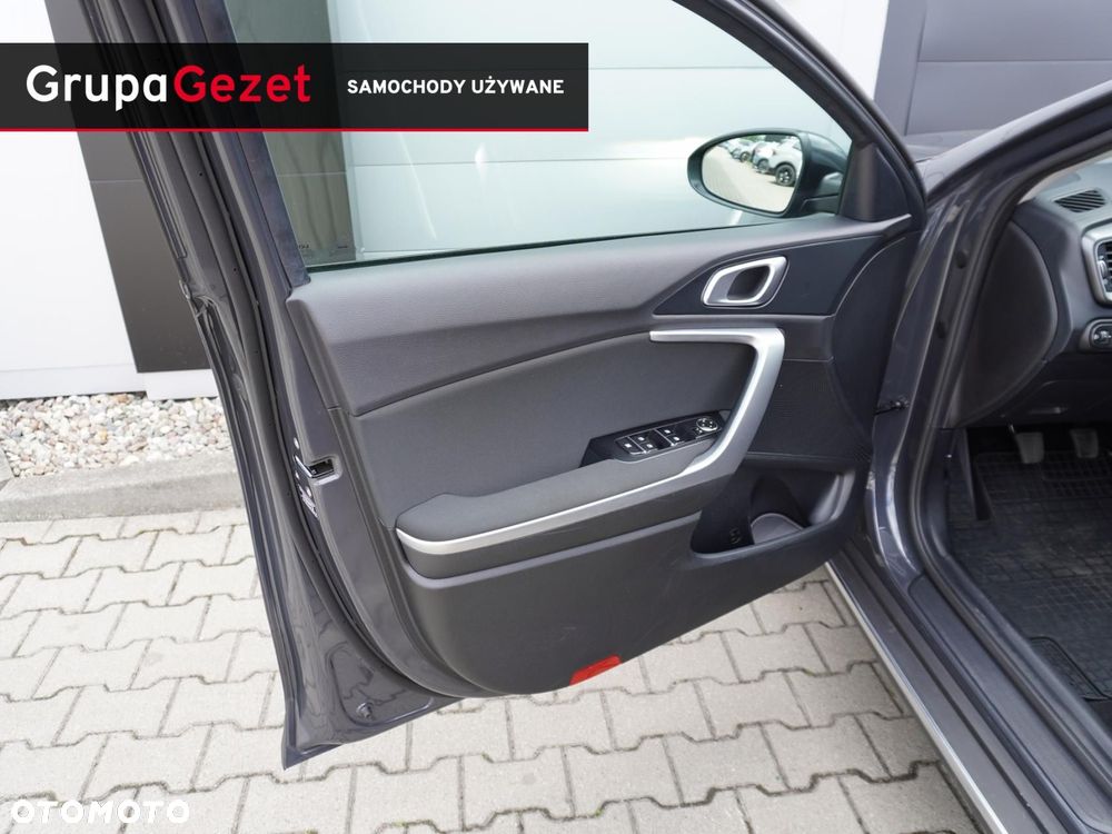 Kia XCeed 1.5 T-GDI M - 13