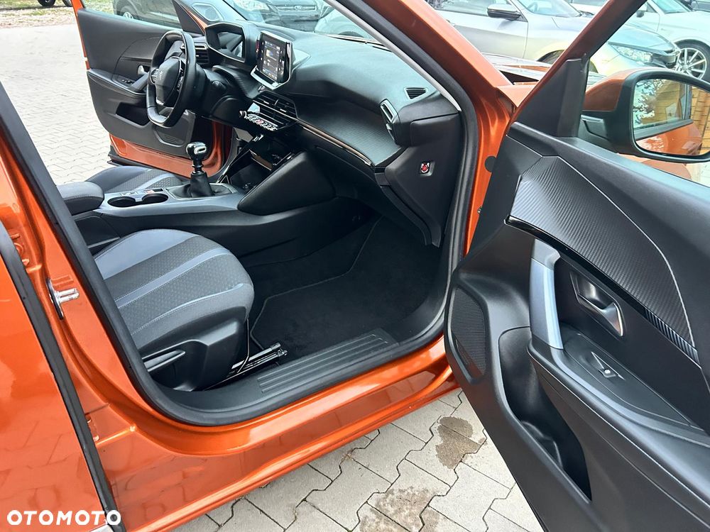 Peugeot 2008 1.2 Pure Tech GPF Active S&S - 27